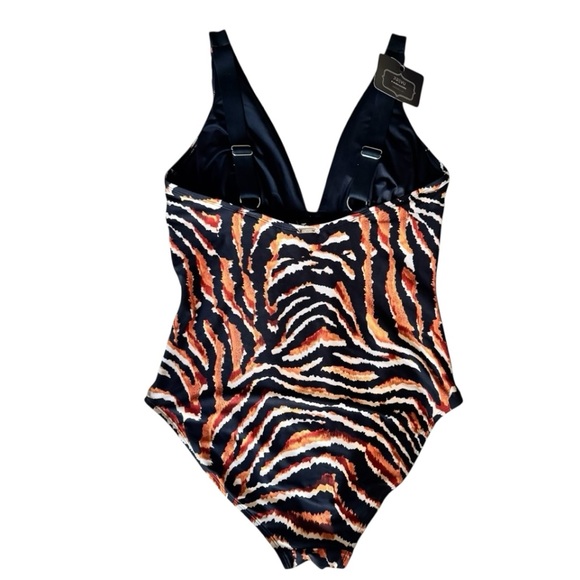 DKNY Tiger Pass One Piece Swimsuit Size 14 NWT - Picture 2 of 5